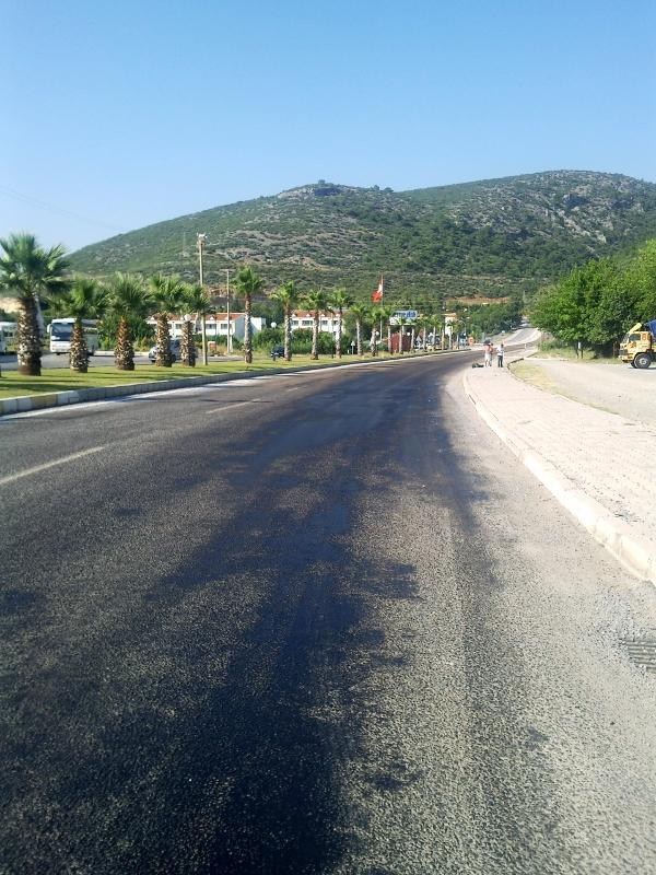 Erimiş kaygan asfalt