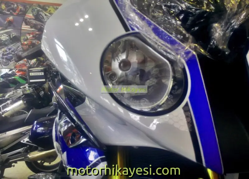 BMW-S1000RR-galeri-kafa,sol taraf