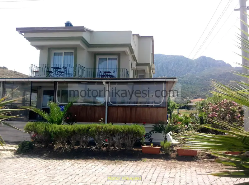 Karaburun Derin&Naz Otel – Ana bina