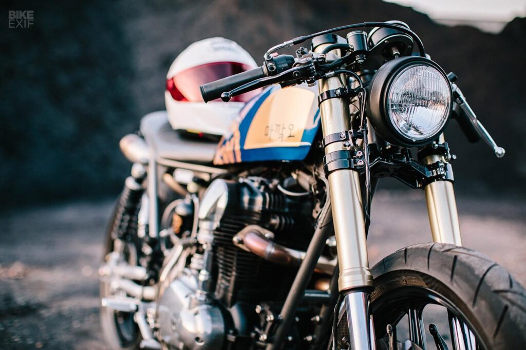 Özel yapım Kawasaki W650 - nitro cafe racer
