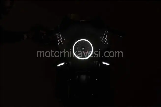 EICMA 2018 Honda CB4-Interceptor Kafa Karanlık
