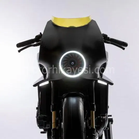 EICMA-2018-Honda-CB4-siyah, önden