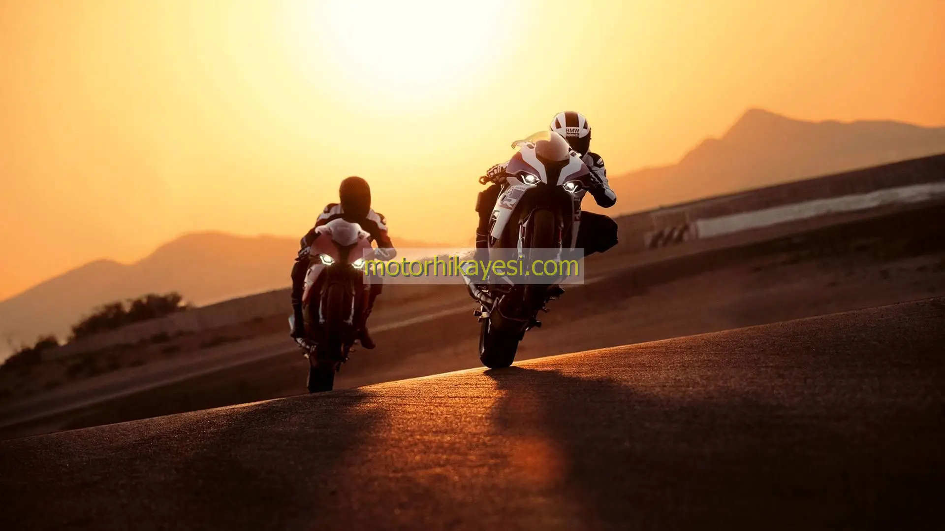 BMW motosikletlere M paket geliyor!