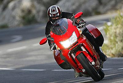 Ducati ST3 kırmızı