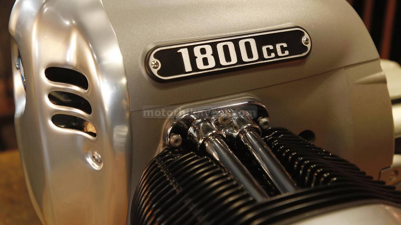 1800 BMW boksör motor