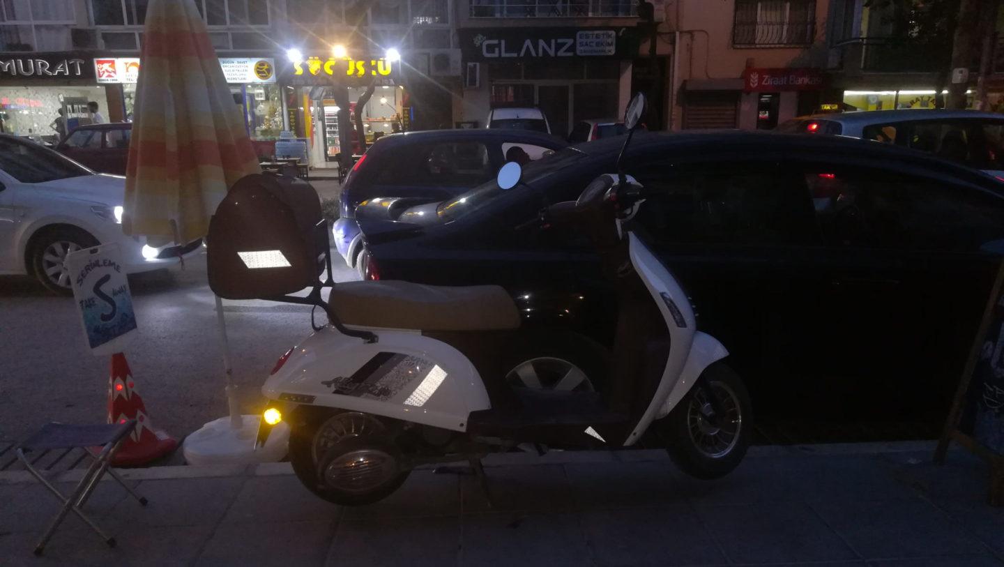 motosiklet yansıtıcı (reflektör) Bant