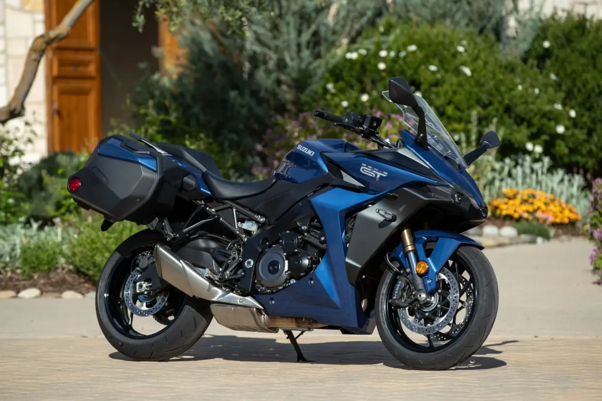 2022 Suzuki GSX S1000 GT tanıtım, yeni uzun yol motosikletiniz