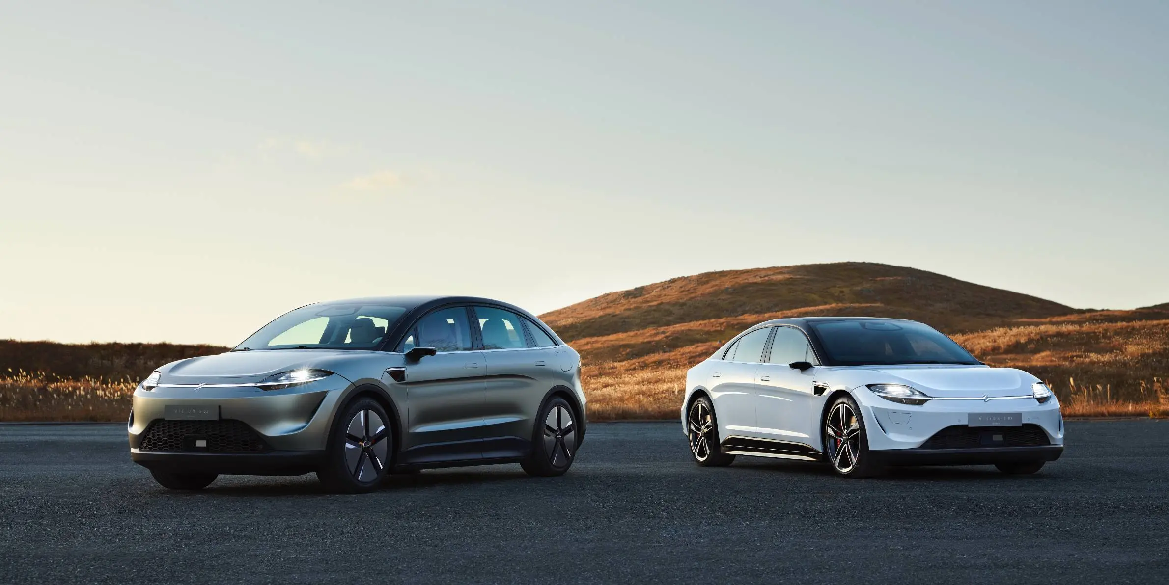 Sony-Vision-S-1-ve-2-yan-yana