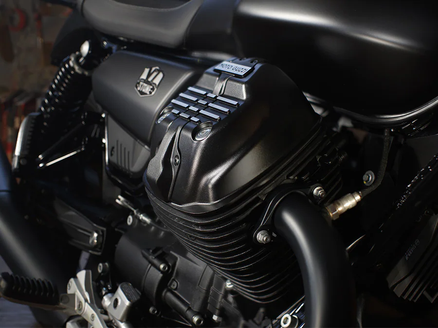 2024 Moto Guzzi V7 Stone Corsa incelemesi 5 v7 motor